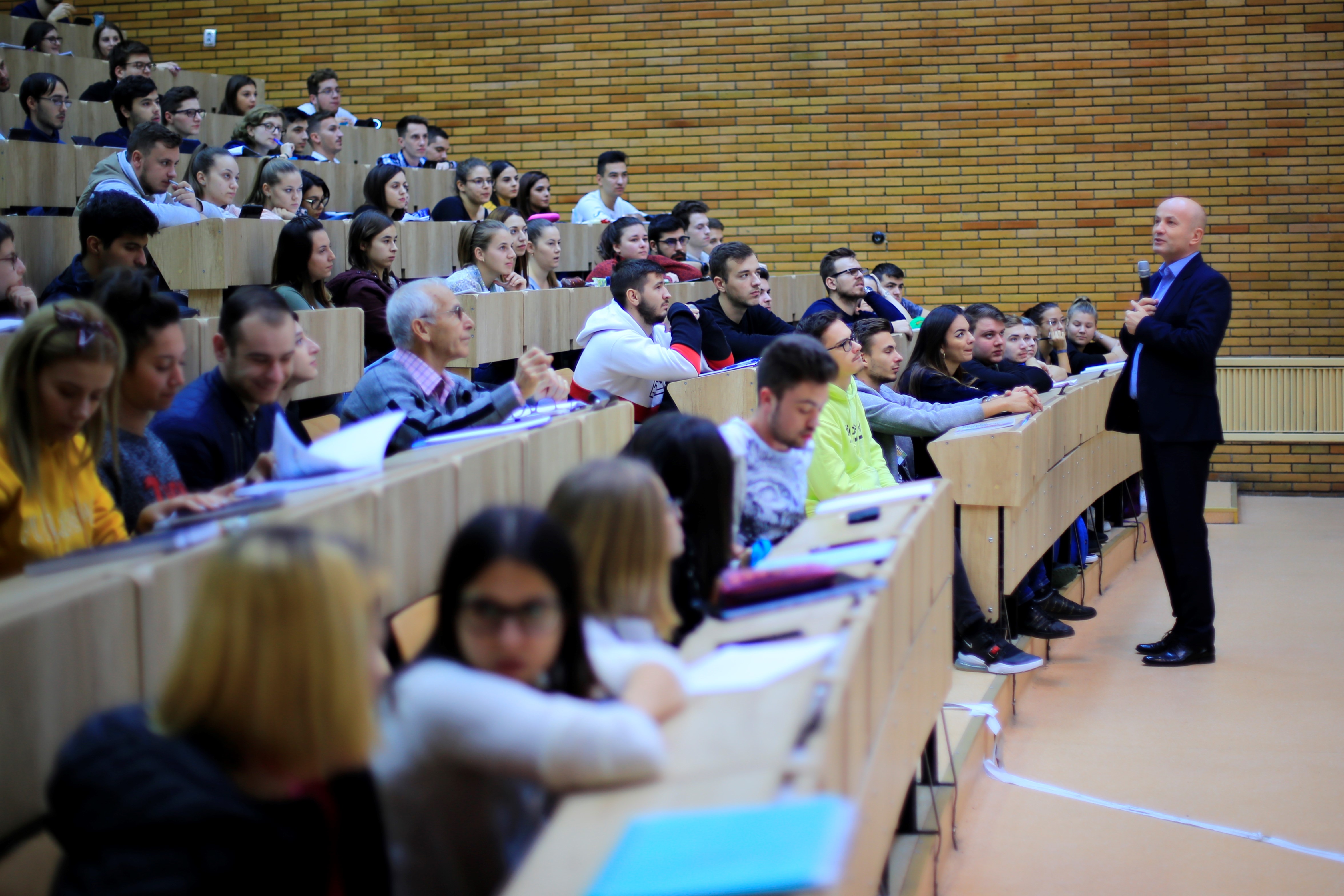 Alocuțiunea Decanului Facultății IIR - Prof. univ. Dr. ing. Ec. Cristian DOICIN